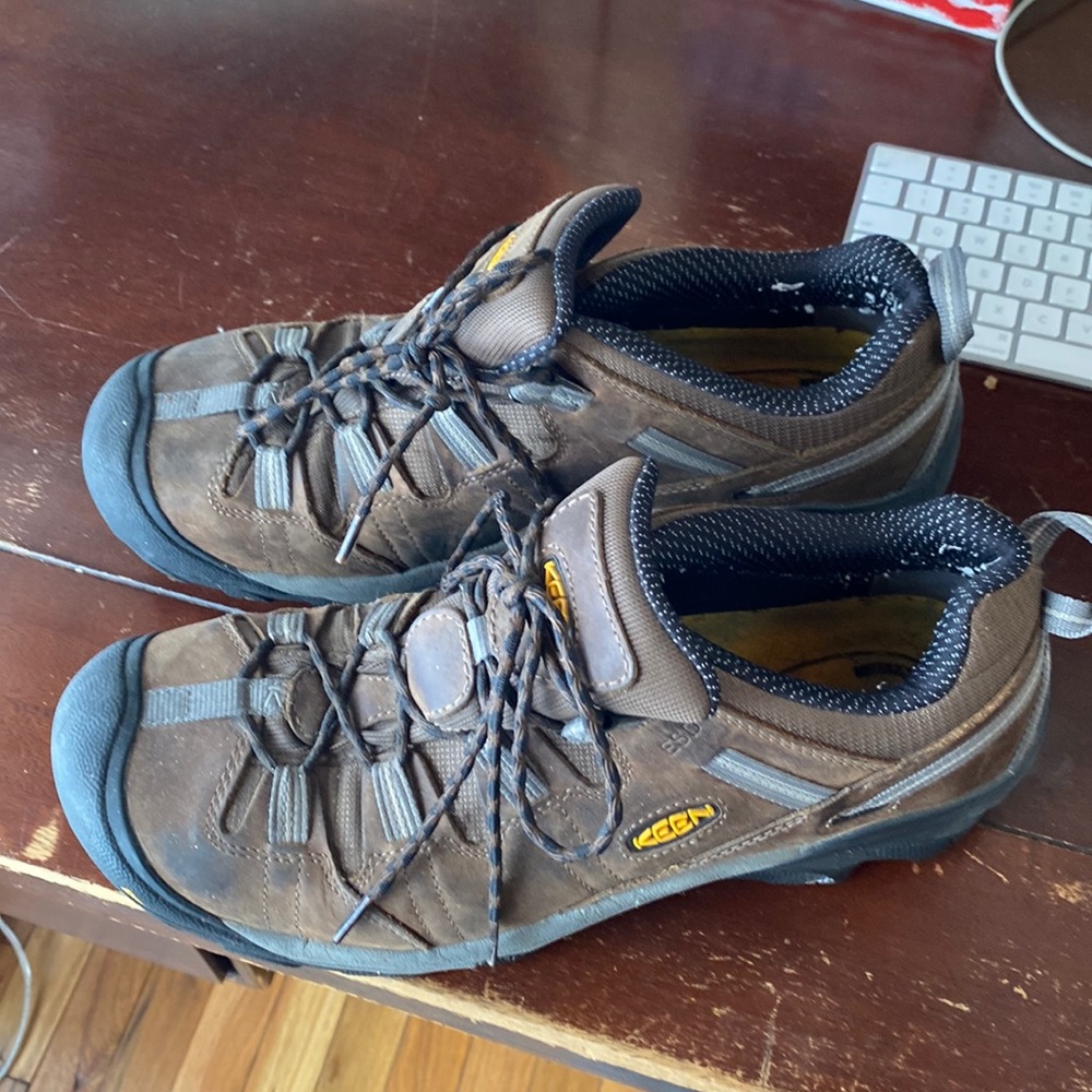 Keen steel toe, worn maybe 10 times